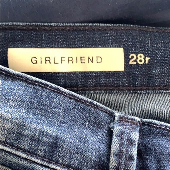 Perfectly worn in Gap GirlFriend jeans - Picture 2 of 3